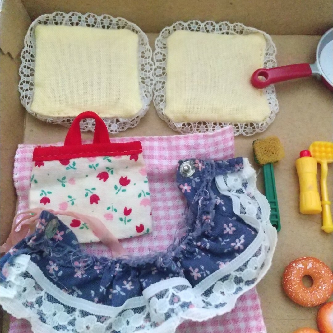 シルバニアファミリー(シルバニアファミリー)のシルバニアファミリー 小物 パンなど エンタメ/ホビーのおもちゃ/ぬいぐるみ(その他)の商品写真