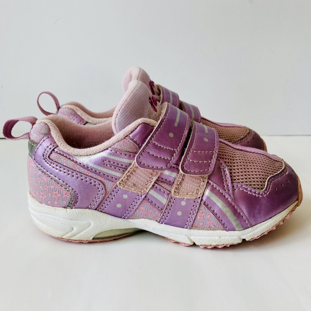 asics(アシックス)の【美品】アシックス asics スニーカー 紫 17cm 除菌・消臭済み キッズ/ベビー/マタニティのキッズ靴/シューズ(15cm~)(スニーカー)の商品写真