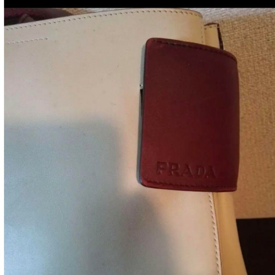 PRADA(プラダ)のPRADA プラダ オフホワイト レザーバッグ トートバッグ レディースのバッグ(ハンドバッグ)の商品写真