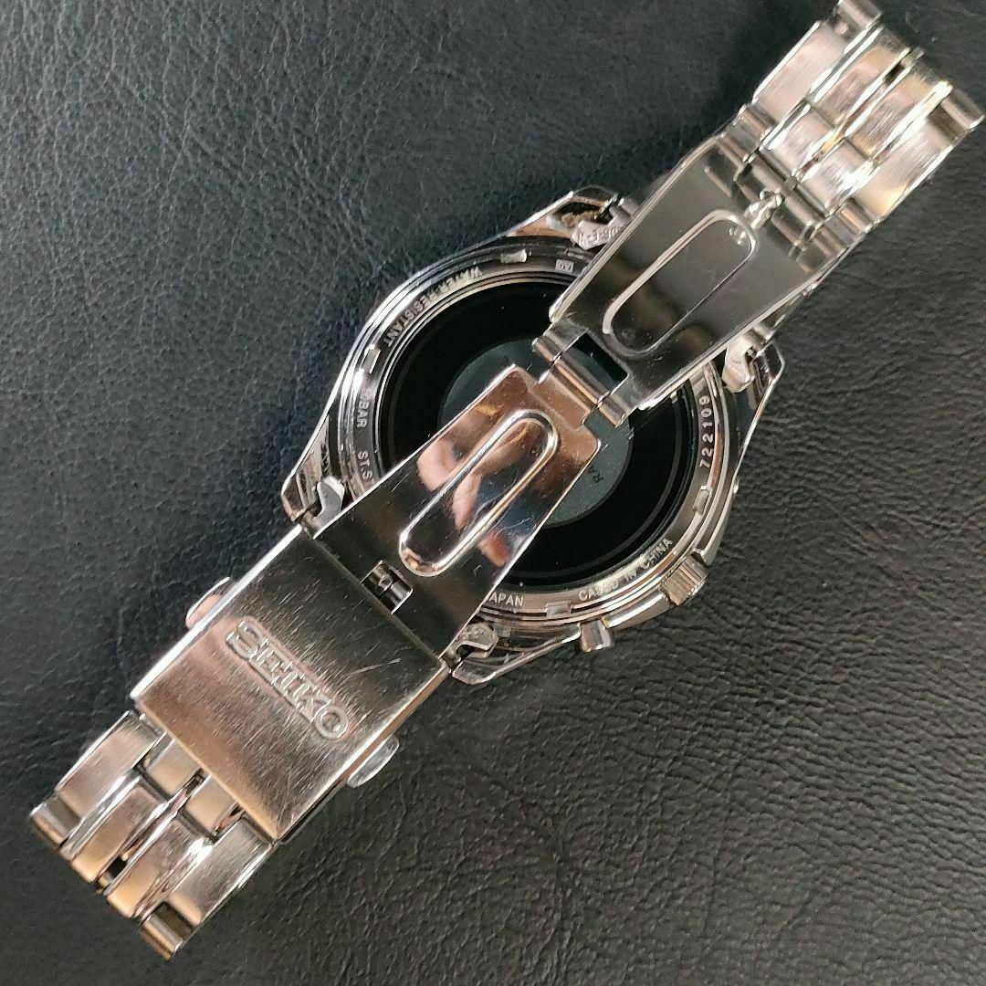 SEIKO(セイコー)の極美品【稼働品】SEIKO　セイコー　7B22　ホワイト　シルバー　ソーラー メンズの時計(腕時計(アナログ))の商品写真