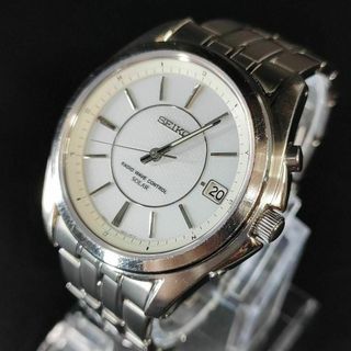 セイコー(SEIKO)の極美品【稼働品】SEIKO　セイコー　7B22　ホワイト　シルバー　ソーラー(腕時計(アナログ))