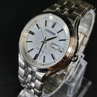 シチズン(CITIZEN)の極美品【稼働品】CITIZEN　シチズンエクシード　H100　シルバー　ソーラー(腕時計(アナログ))