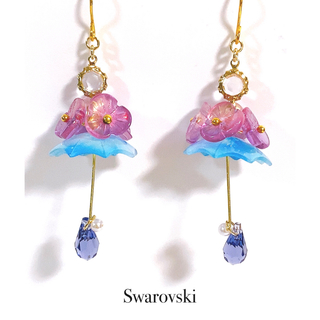SWAROVSKI - 紫陽花と傘　スワロフスキーピアス・イヤリング　★カラーお選び頂けます★