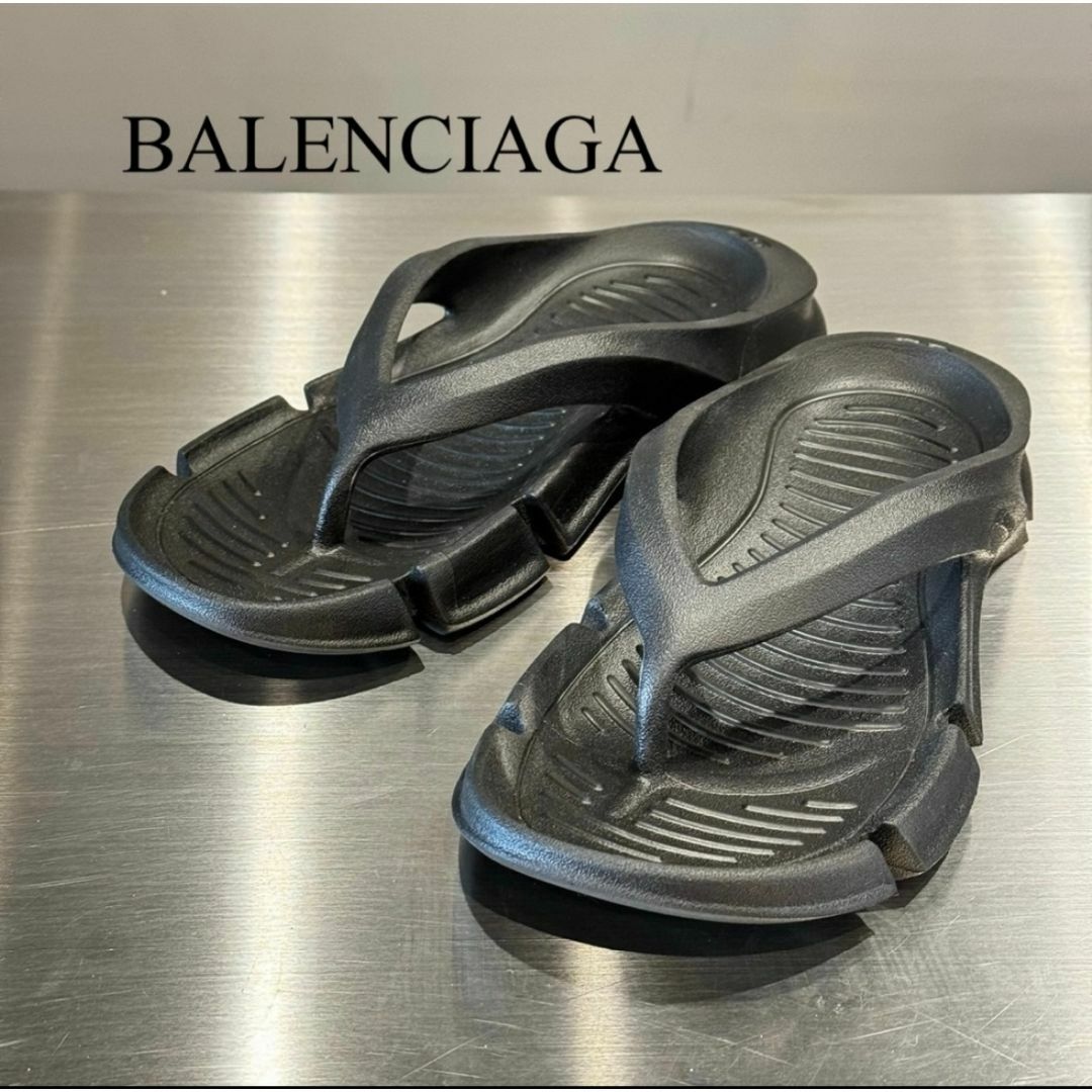 Balenciaga(バレンシアガ)の『BALENCIAGA』バレンシアガ (38) モールドスライドサンダル メンズの靴/シューズ(サンダル)の商品写真