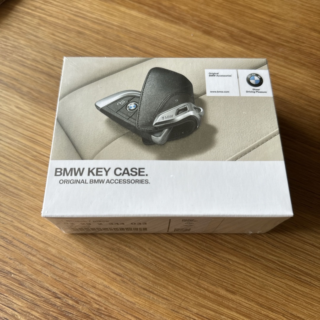 BMW(ビーエムダブリュー)の新品未開封　純正　BMW KEY CASE 自動車/バイクの自動車(その他)の商品写真