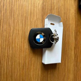 ビーエムダブリュー(BMW)の新品未使用　BMW キーホルダー(その他)