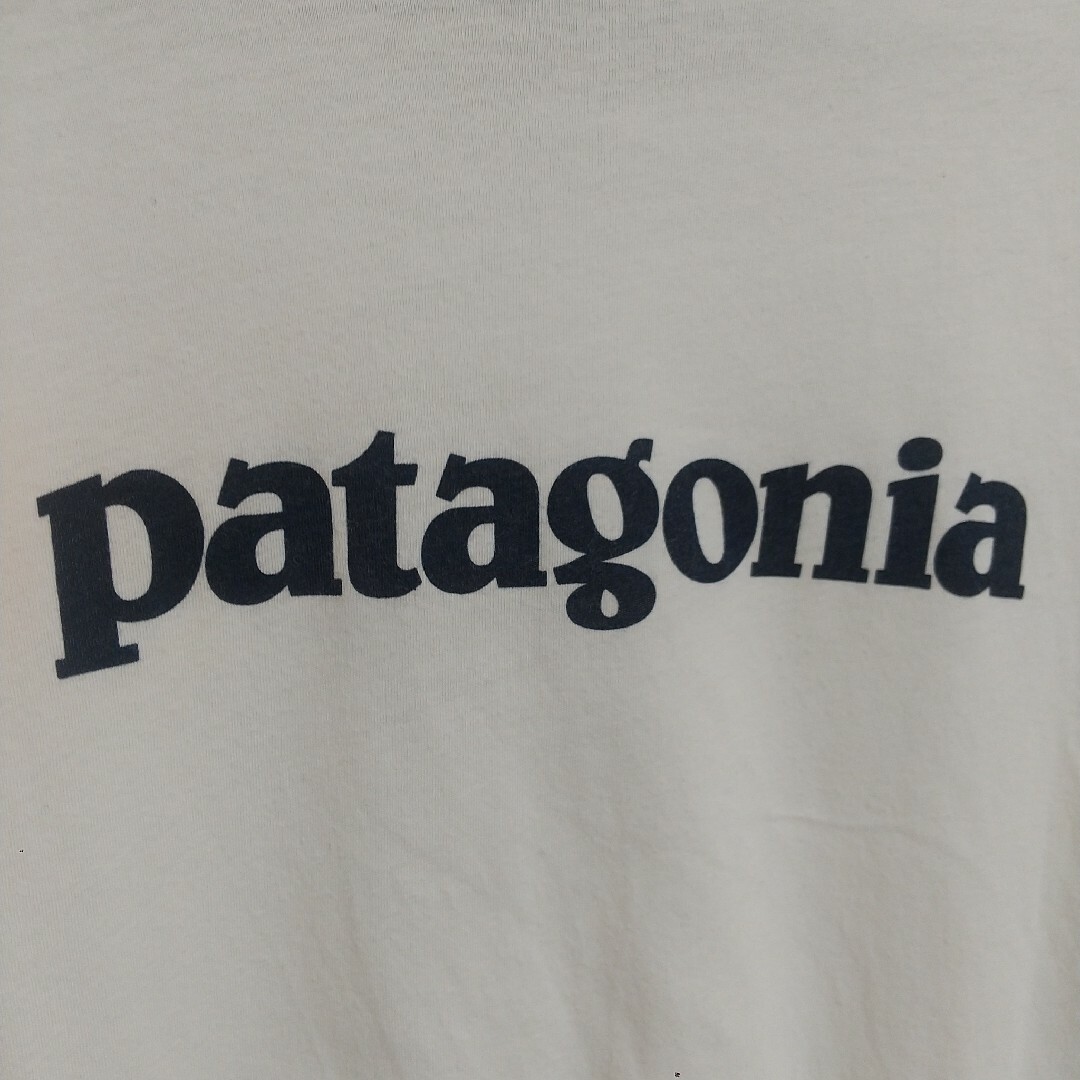 patagonia(パタゴニア)の【USA製】patagonia パタゴニア ホワイト 半袖Tシャツ M メンズのトップス(Tシャツ/カットソー(半袖/袖なし))の商品写真