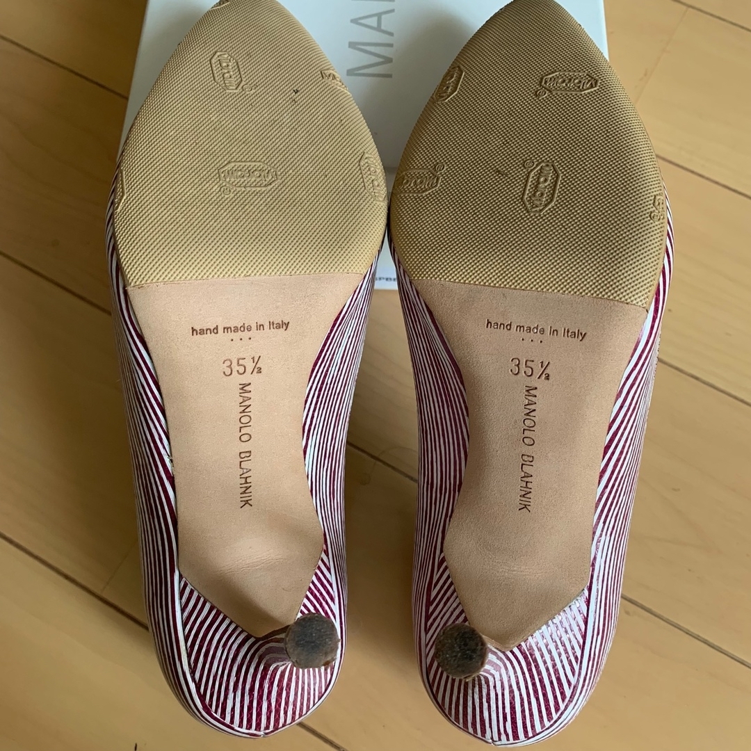 MANOLO BLAHNIK(マノロブラニク)のマノロブラニク　ハンギシ　パンプス　35.5 レディースの靴/シューズ(ハイヒール/パンプス)の商品写真