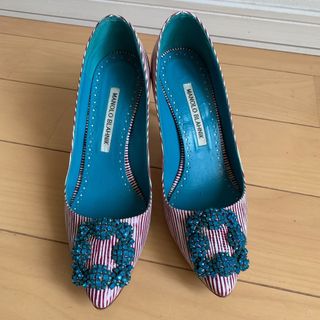 マノロブラニク(MANOLO BLAHNIK)のマノロブラニク　ハンギシ　パンプス　35.5(ハイヒール/パンプス)