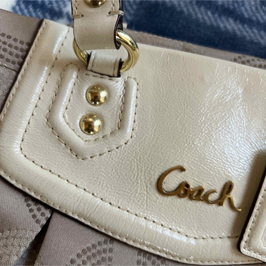 COACH(コーチ)のコーチ トートバッグ ベージュ ホワイト  F20049 レディースのバッグ(トートバッグ)の商品写真