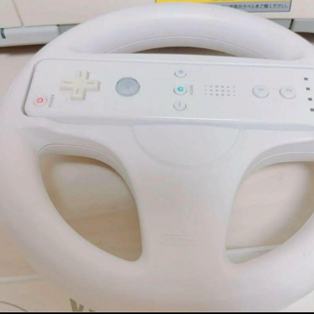 Wii U(ウィーユー)のwii 本体 wii fit 本体＋ソフト エンタメ/ホビーのゲームソフト/ゲーム機本体(家庭用ゲーム機本体)の商品写真