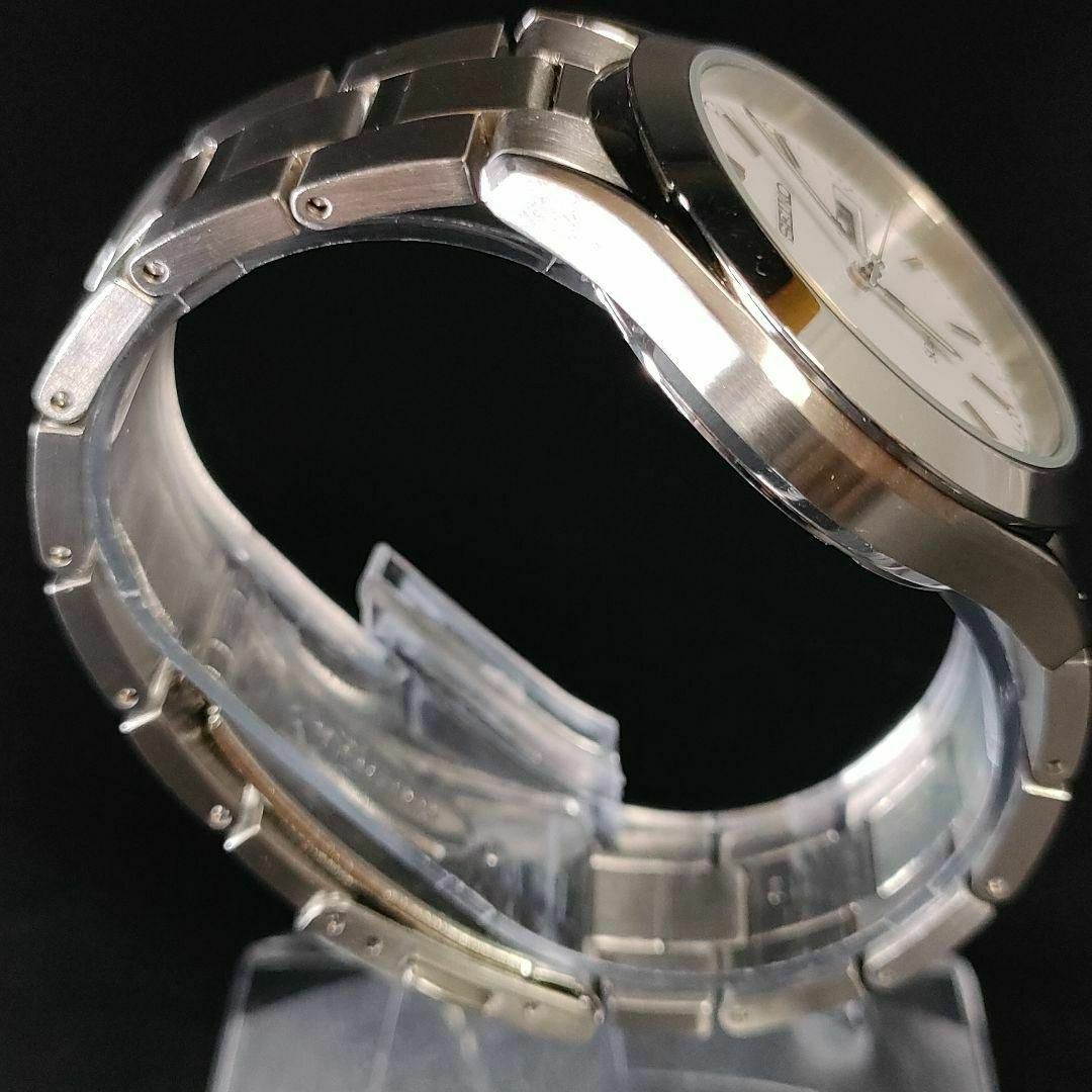 SEIKO(セイコー)の極美品【稼働品】SEIKO　セイコースピリット　V158　ホワイト　ソーラー メンズの時計(腕時計(アナログ))の商品写真