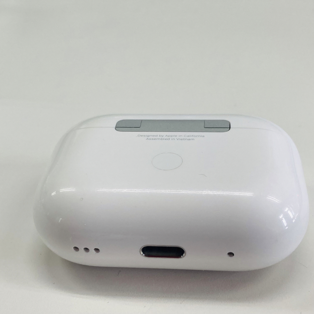 Apple(アップル)のApple airpods pro 第二世代 正規品 美品  スマホ/家電/カメラのオーディオ機器(ヘッドフォン/イヤフォン)の商品写真