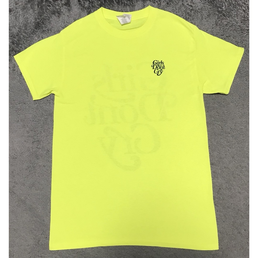 Girls Don't Cry(ガールズドントクライ)のガールズドントクライ　ロゴプリントtシャツ メンズのトップス(Tシャツ/カットソー(半袖/袖なし))の商品写真