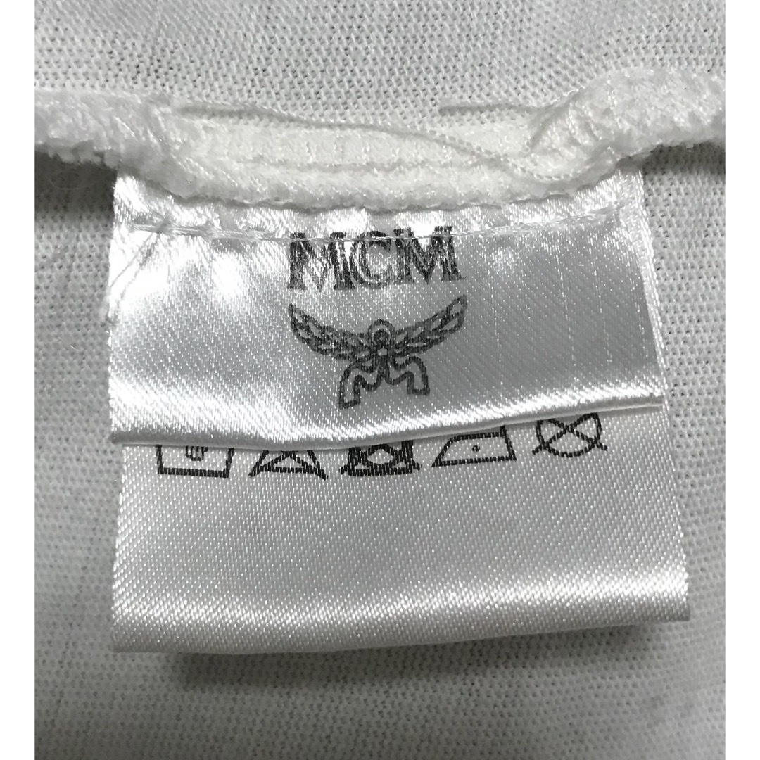 MCM(エムシーエム)のMCM エンボスロゴtシャツ メンズのトップス(Tシャツ/カットソー(半袖/袖なし))の商品写真