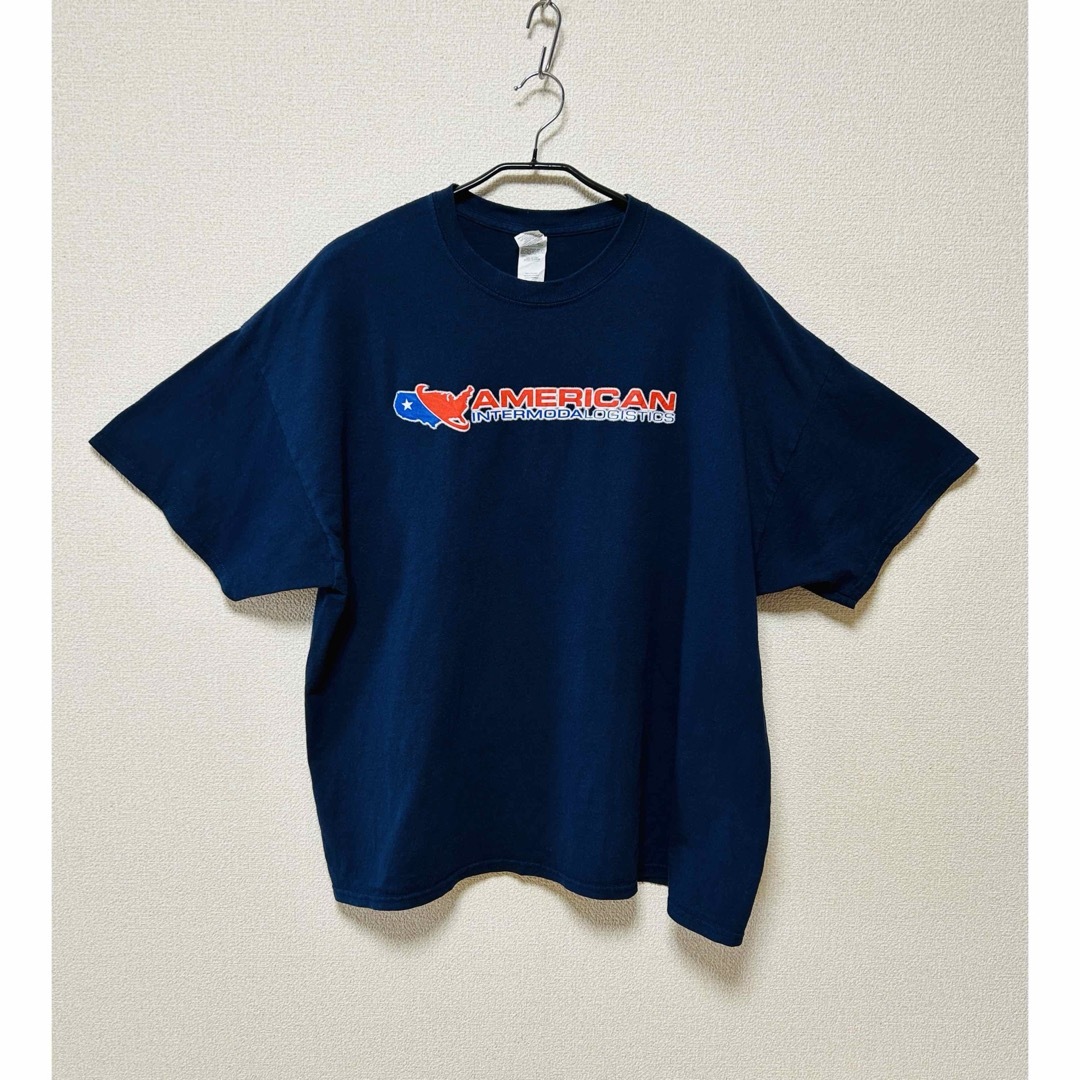 GILDAN(ギルタン)の【US古着】ヴィンテージ　フロントプリントTEE  (2XL/ ネイビー) メンズのトップス(Tシャツ/カットソー(半袖/袖なし))の商品写真