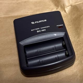 フジフイルム(富士フイルム)のFUJIFILMバッテリーチャージャーBC-NH(バッテリー/充電器)