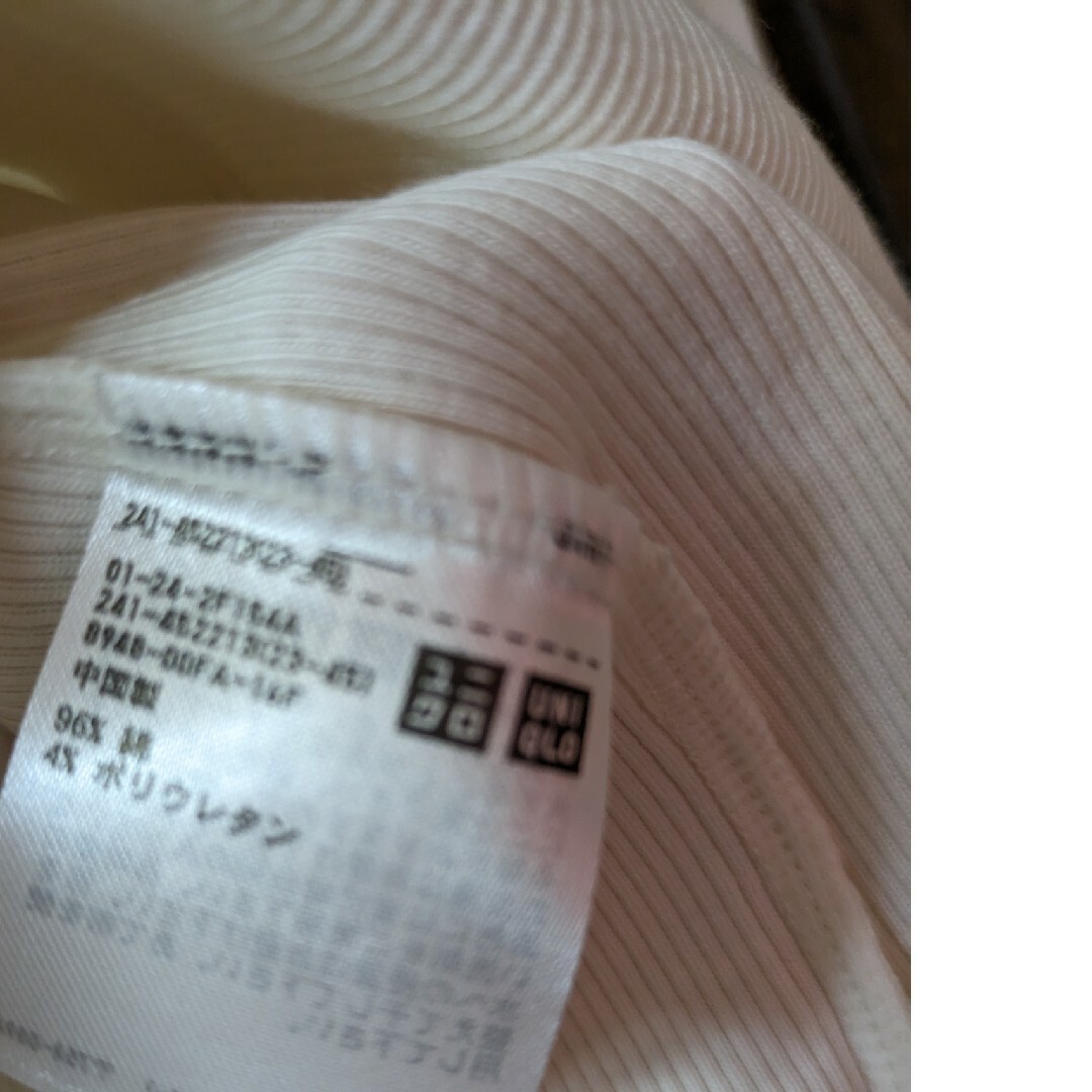 UNIQLO(ユニクロ)の【新品】ユニクロ　Ｔシャツ レディースのトップス(Tシャツ(半袖/袖なし))の商品写真