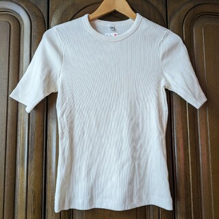 ユニクロ(UNIQLO)の【新品】ユニクロ　Ｔシャツ(Tシャツ(半袖/袖なし))
