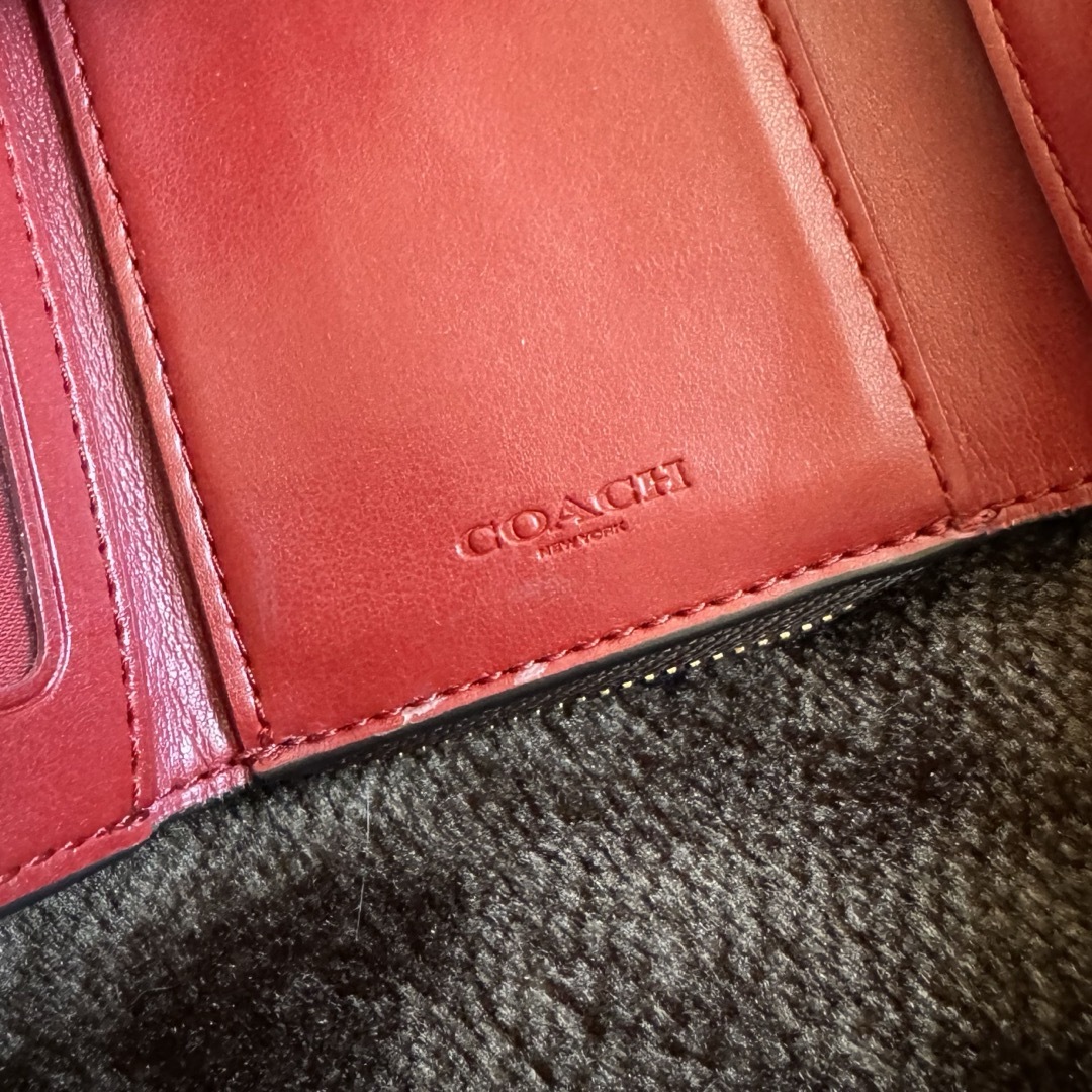 COACH(コーチ)の確実正規品 COACH 三つ折り財布 レディースのファッション小物(財布)の商品写真