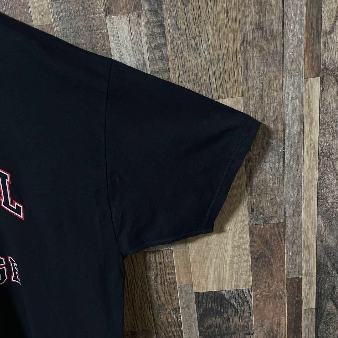 Champion(チャンピオン)のチャンピオン メンズ カレッジロゴ 2XL ブラック USA古着 半袖 Tシャツ メンズのトップス(Tシャツ/カットソー(半袖/袖なし))の商品写真
