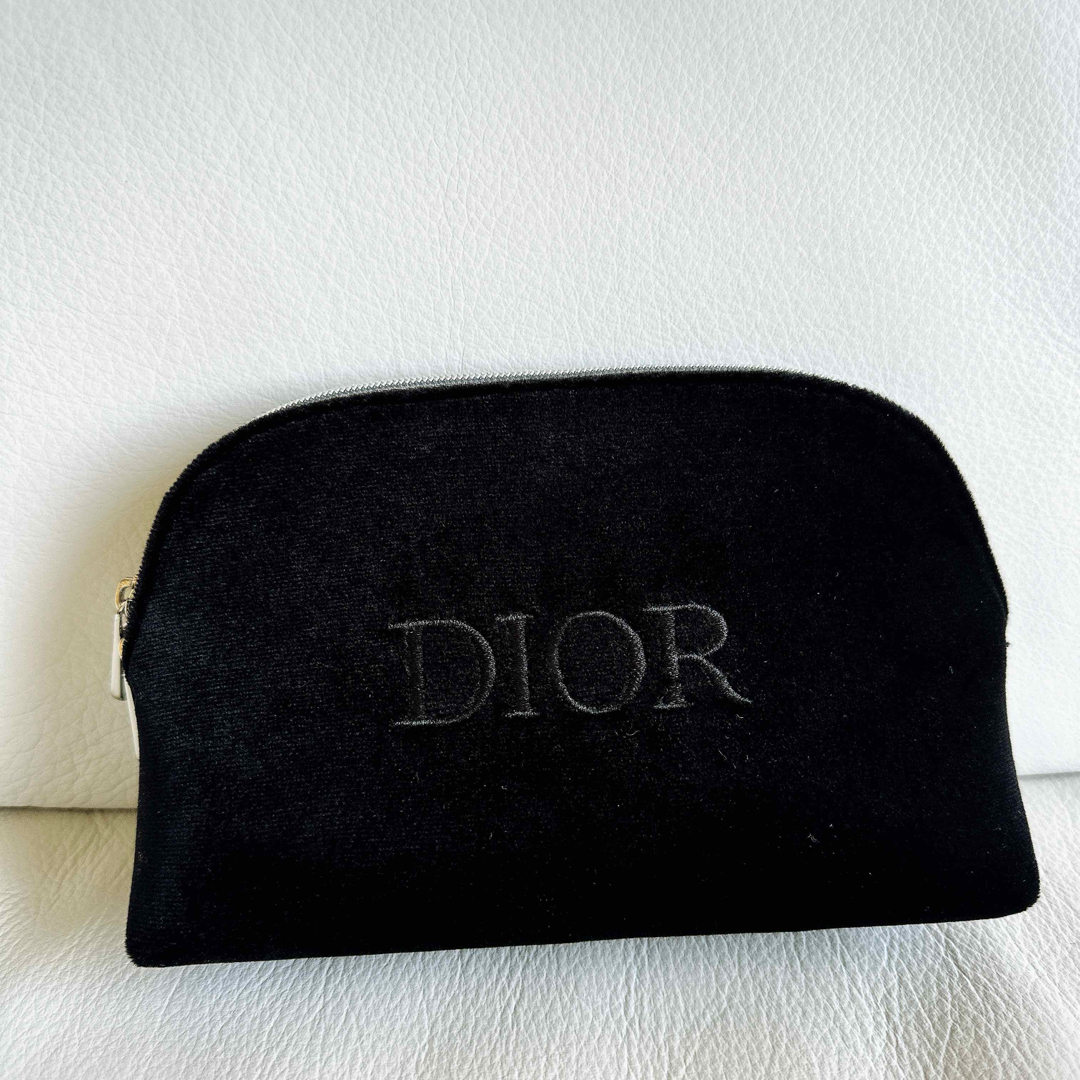 Dior(ディオール)のDIOR ディオール　ベロアポーチ レディースのファッション小物(ポーチ)の商品写真