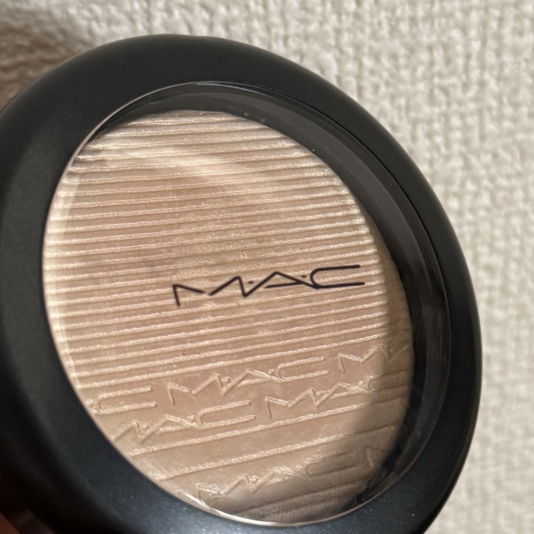 Mac ダブルグリーム コスメ/美容のベースメイク/化粧品(フェイスカラー)の商品写真