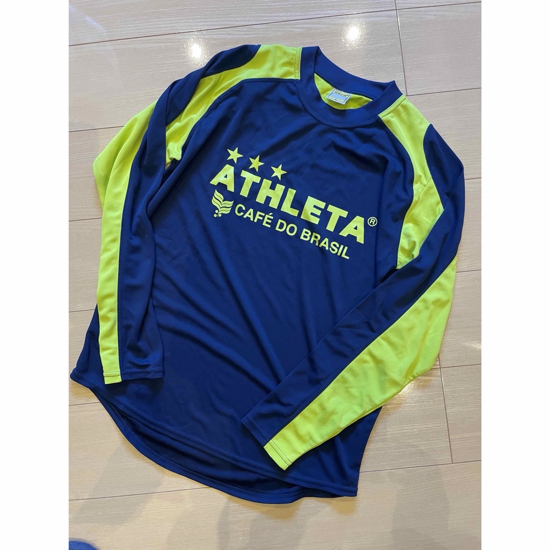 ATHLETA(アスレタ)の【美品】アスレタ　ロンt スポーツ/アウトドアのサッカー/フットサル(ウェア)の商品写真