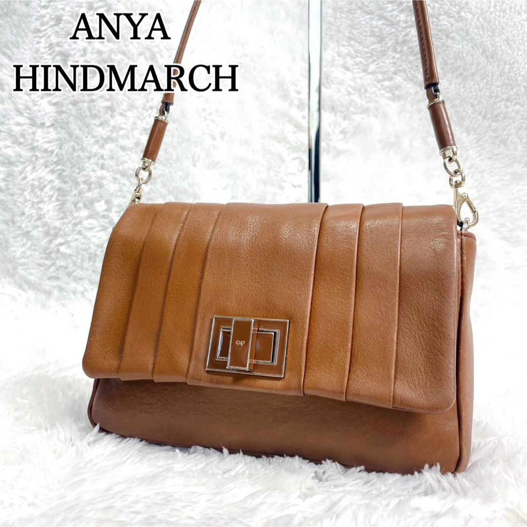 ANYA HINDMARCH(アニヤハインドマーチ)のアニヤハインドマーチ ショルダーバッグ ターンロック キャメル　レザー レディースのバッグ(ショルダーバッグ)の商品写真