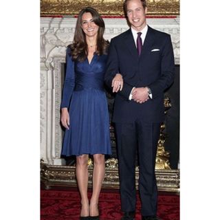 Issa London(ひざ丈ワンピース)のフリマアイテム一覧 Issa London(ひざ丈ワンピース)のフリマアイテム一覧