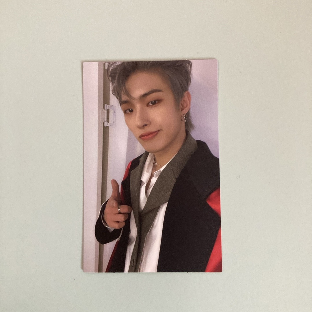 ATEEZ(エイティーズ)のATEEZ MINGI photocard ミンギ トレカ エンタメ/ホビーのタレントグッズ(アイドルグッズ)の商品写真