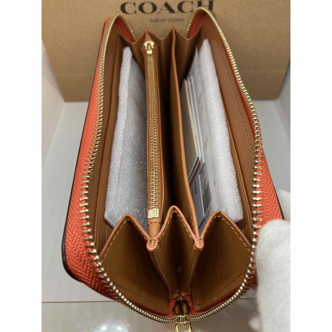 COACH(コーチ)のコーチ長財布CH523 ワイルドストロベリー レディースのファッション小物(財布)の商品写真