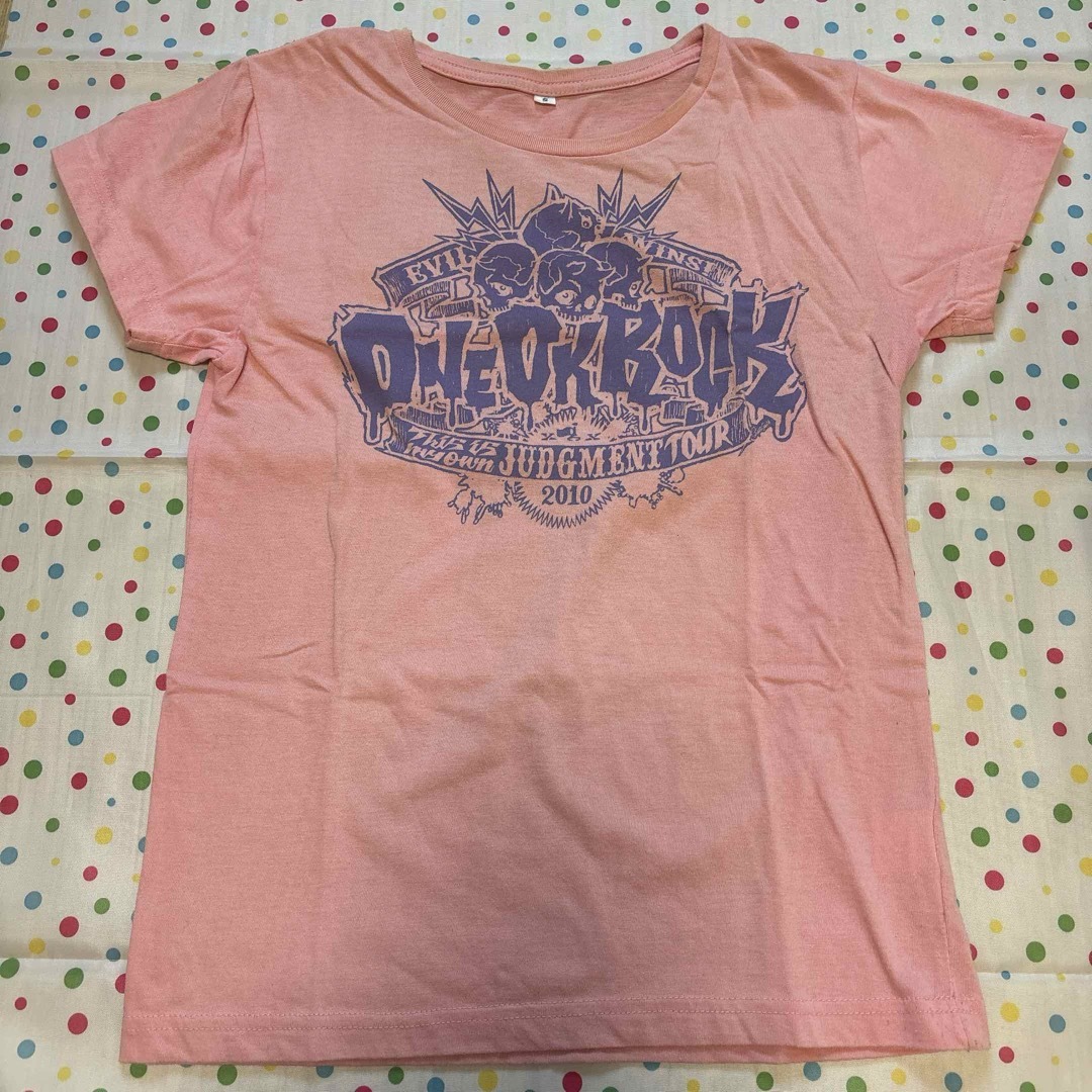 ONE OK ROCK ワンオク ツアー Tシャツ 2010 メンズのトップス(Tシャツ/カットソー(半袖/袖なし))の商品写真