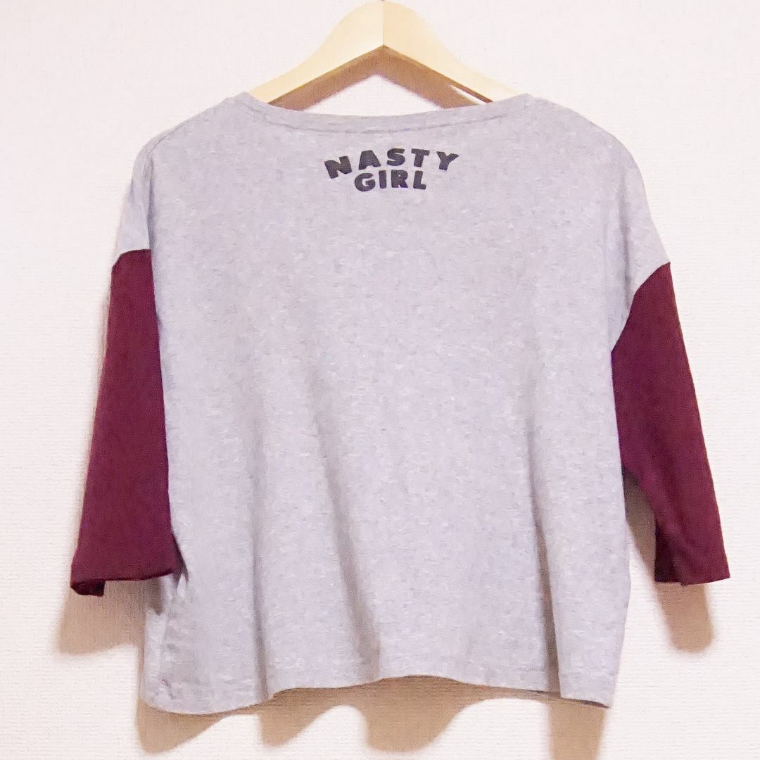SLY(スライ)のSLY スライ Tシャツ レディース　グレー　紫　プリント　五部袖　大きめ レディースのトップス(Tシャツ(半袖/袖なし))の商品写真