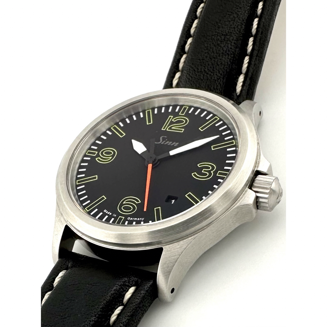 SINN(シン)のSINN 556.BEAMS LIMITED 限定 自動巻き時計 ジン メンズの時計(腕時計(アナログ))の商品写真