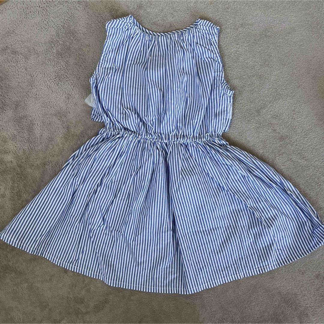 ストライプ柄　ワンピース　110 キッズ/ベビー/マタニティのキッズ服女の子用(90cm~)(ワンピース)の商品写真