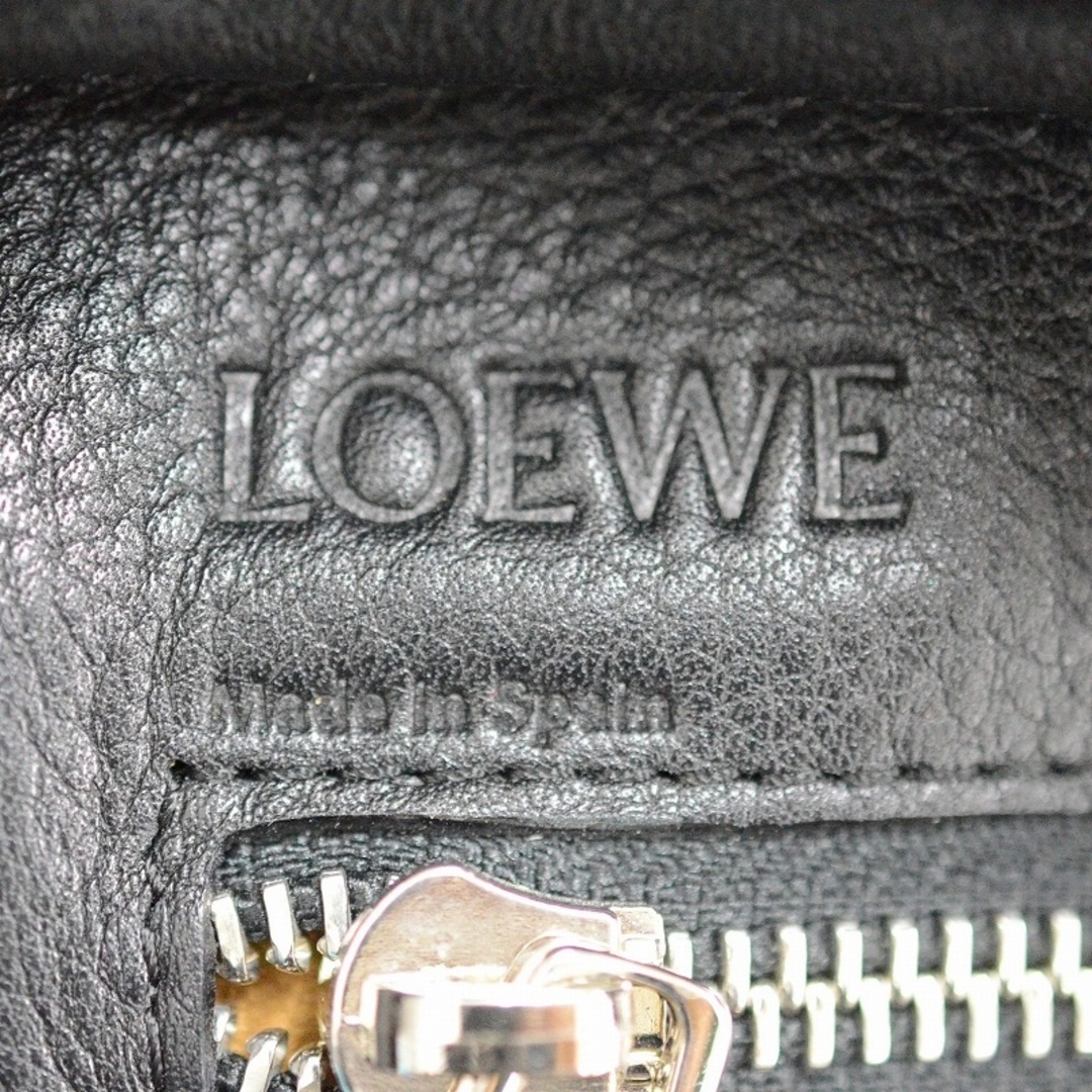 LOEWE(ロエベ)のロエベ(LOEWE) レザー リピートアナグラム アマソナ75 ラージ ハンドバッグ ブラック 【中古】 JA-18824 レディースのバッグ(ボストンバッグ)の商品写真