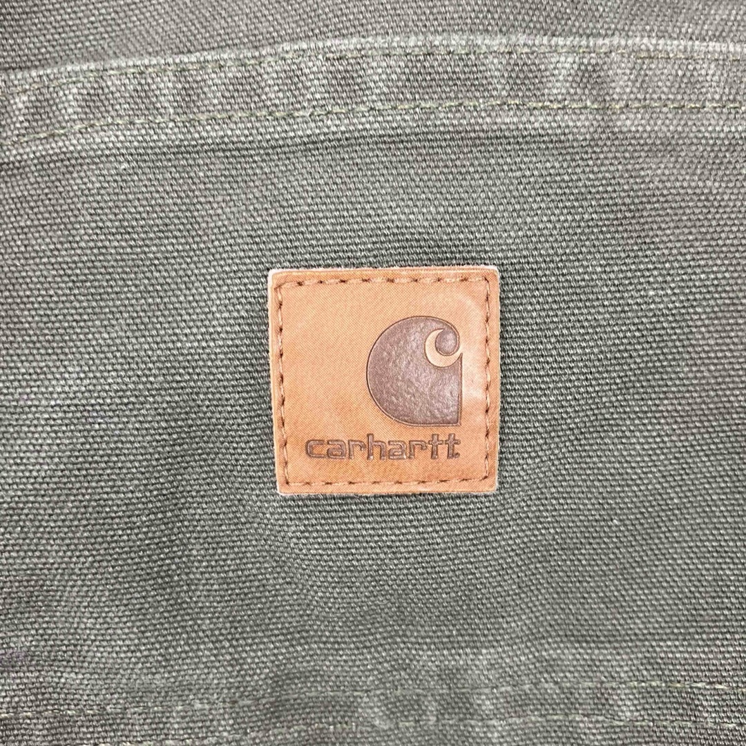 carhartt(カーハート)のカーハート w38レザーパッチ ワーク ペインターパンツ ショーツ メンズのパンツ(ショートパンツ)の商品写真