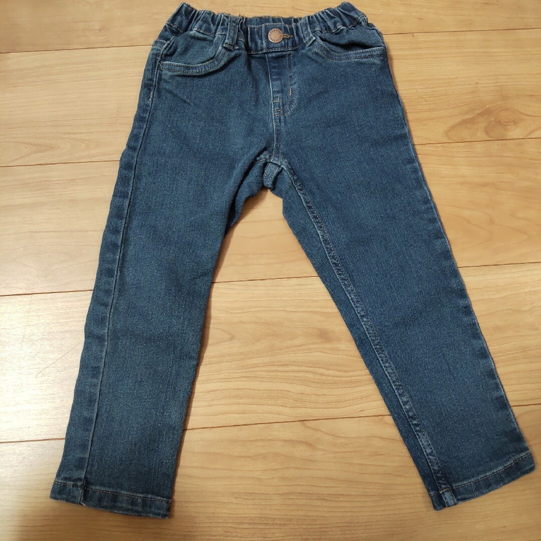 西松屋 ジーンズ 110cm キッズ/ベビー/マタニティのキッズ服男の子用(90cm~)(パンツ/スパッツ)の商品写真