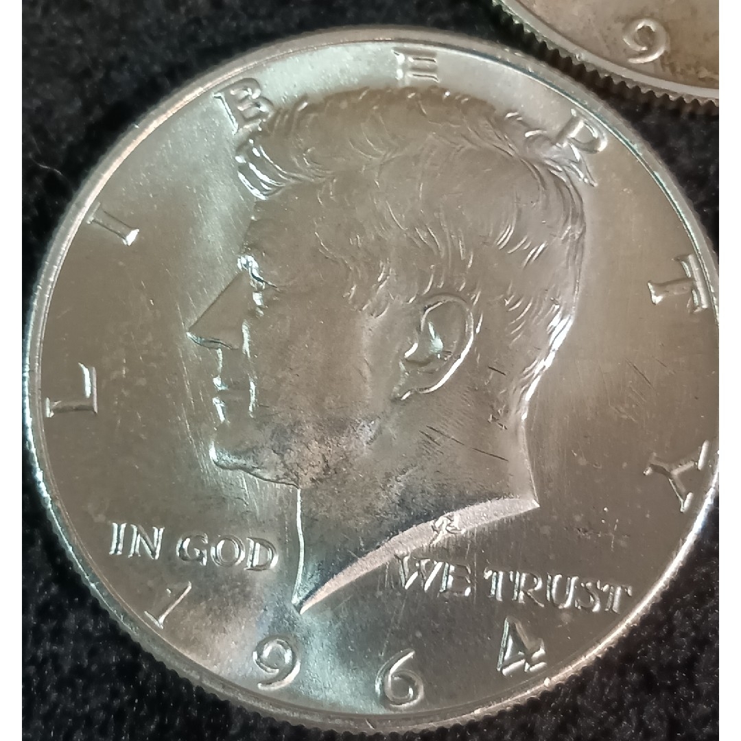 銀貨　アメリカケネディハーフダラー銀貨　人気のSILVER900綺麗な３枚セット エンタメ/ホビーの美術品/アンティーク(金属工芸)の商品写真