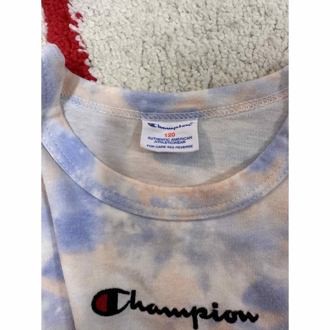 Champion(チャンピオン)の⭐︎champion Tシャツ120 size⭐︎ キッズ/ベビー/マタニティのキッズ服女の子用(90cm~)(Tシャツ/カットソー)の商品写真