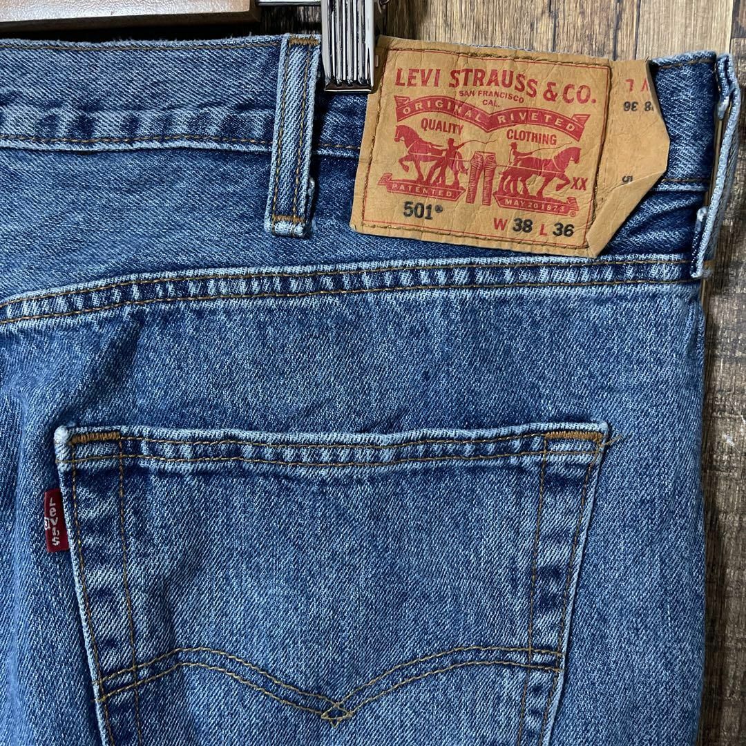 Levi's(リーバイス)のブルー リーバイス メンズ デニム 2XL 38 501 ストレート パンツ メンズのパンツ(デニム/ジーンズ)の商品写真