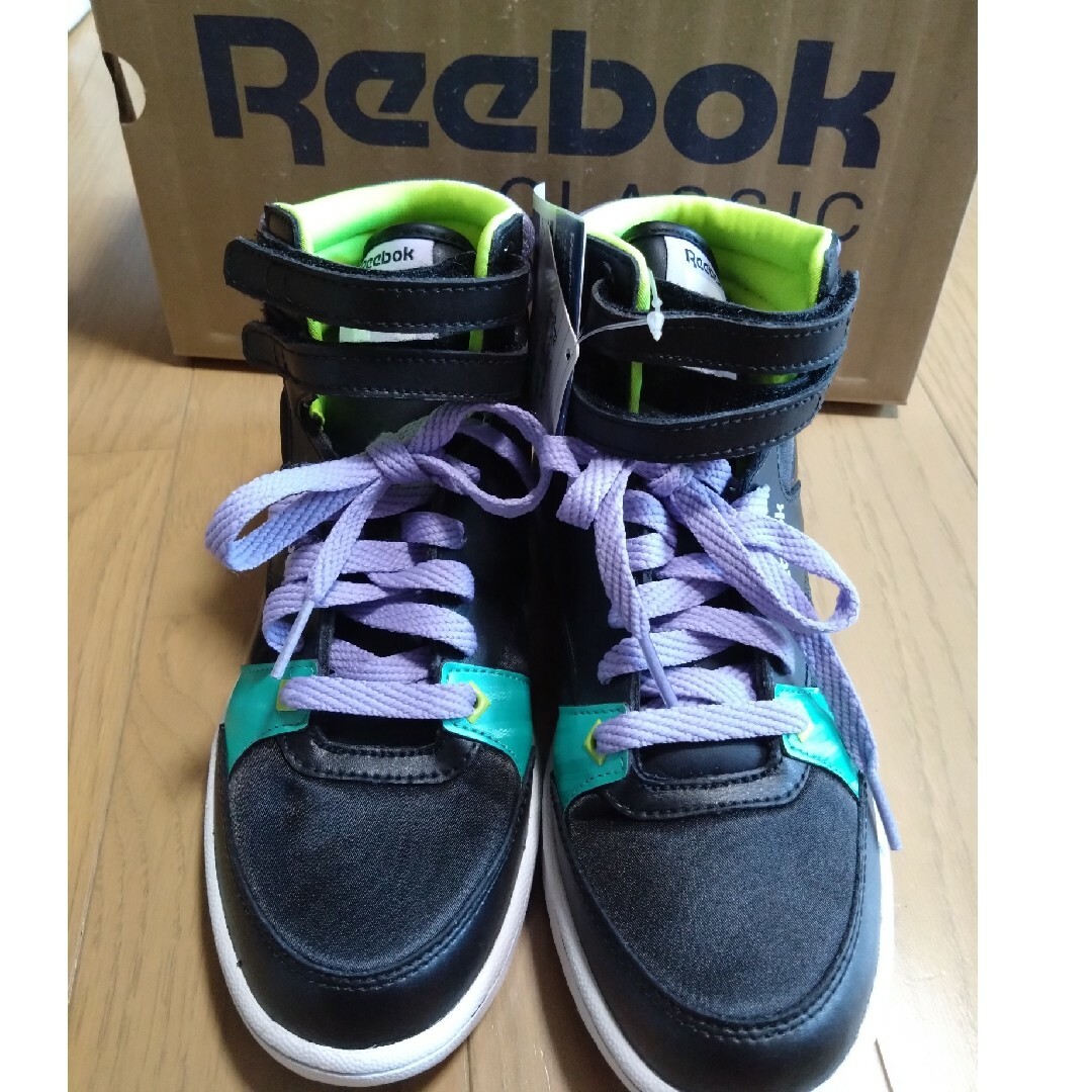 Reebok CLASSIC(リーボッククラシック)のハイカットスニーカー キッズ/ベビー/マタニティのキッズ靴/シューズ(15cm~)(スニーカー)の商品写真