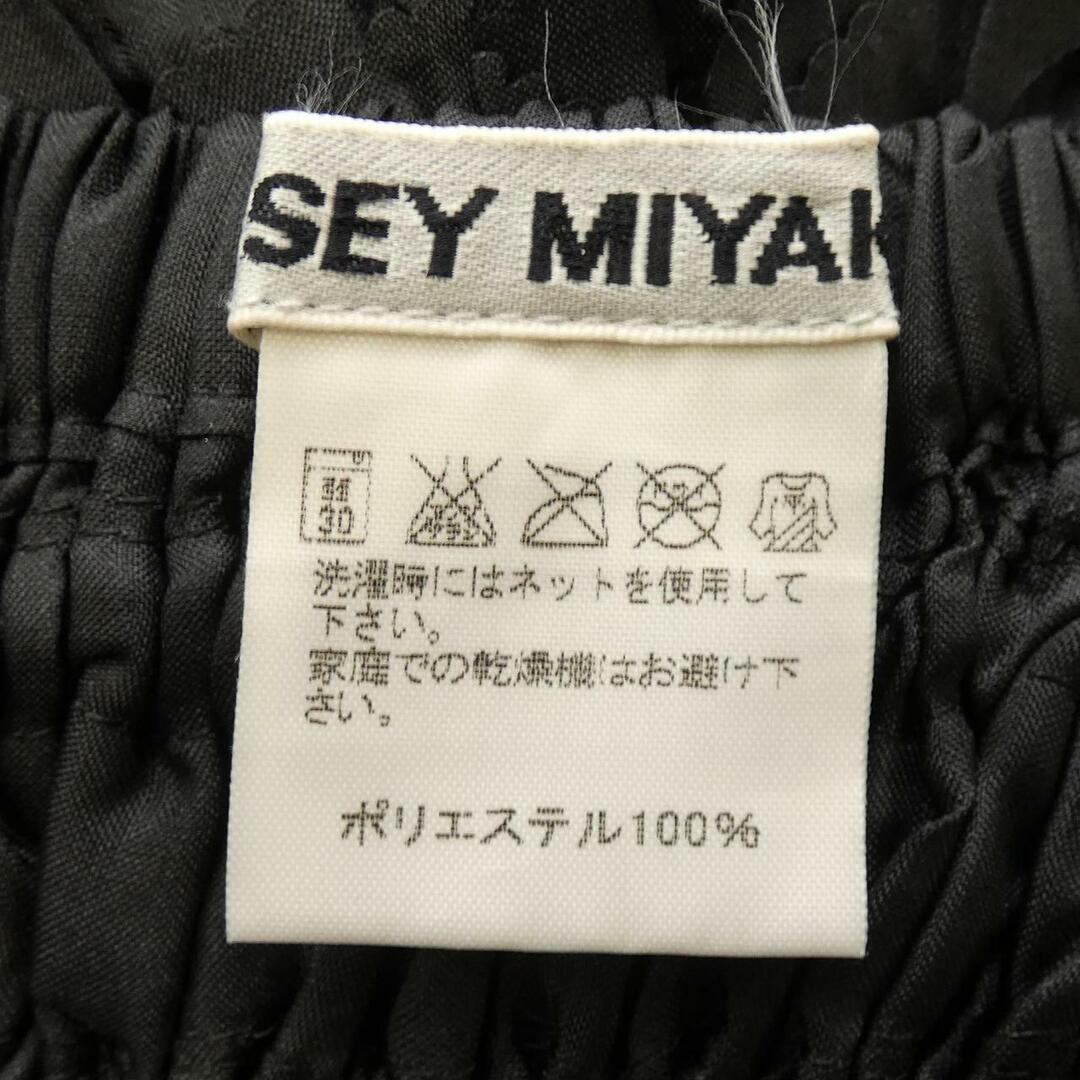 ISSEY MIYAKE(イッセイミヤケ)のイッセイミヤケ ISSEY MIYAKE スカート レディースのスカート(その他)の商品写真