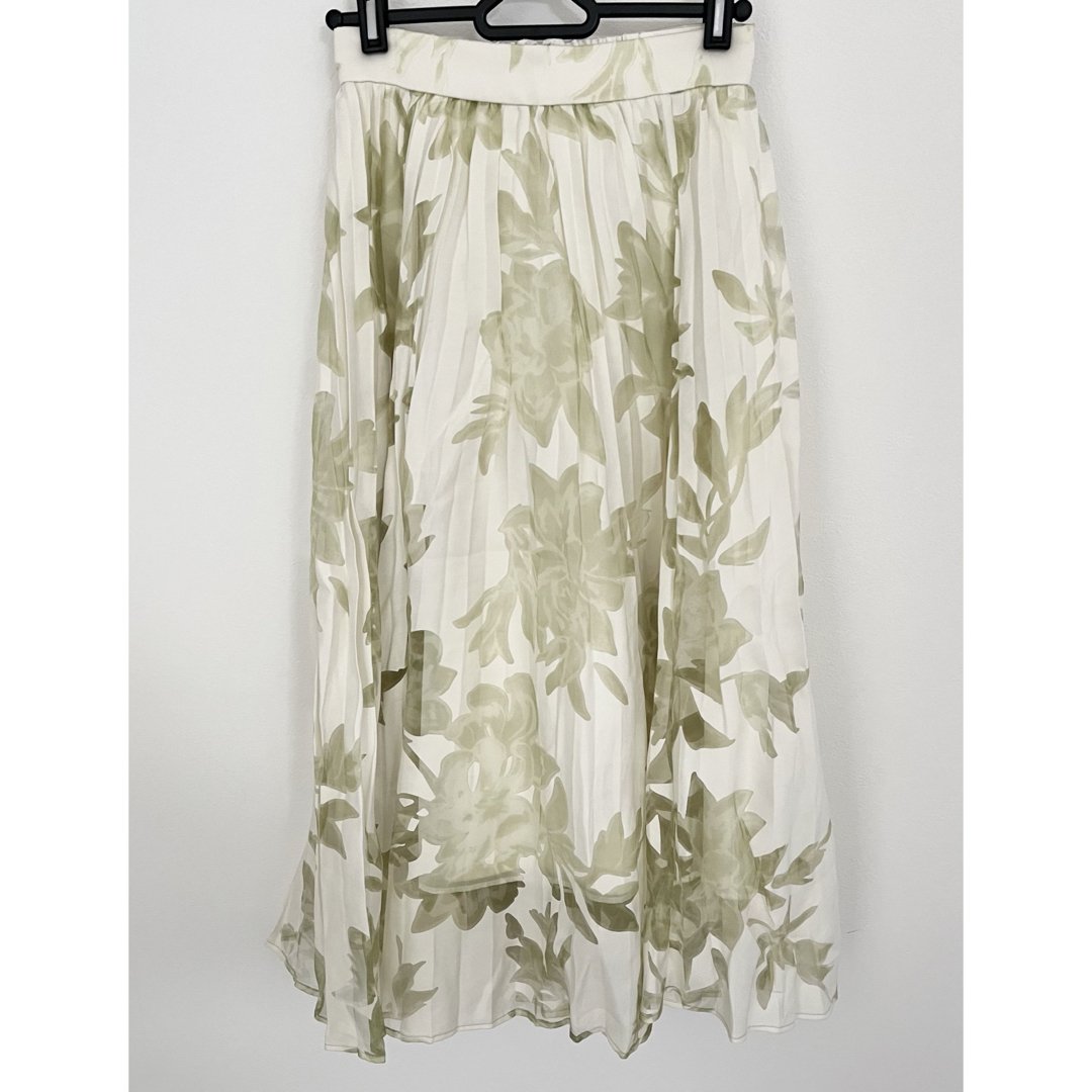 Noela(ノエラ)の未使用♦Noela オパールフラワープリーツスカート レディースのスカート(ロングスカート)の商品写真