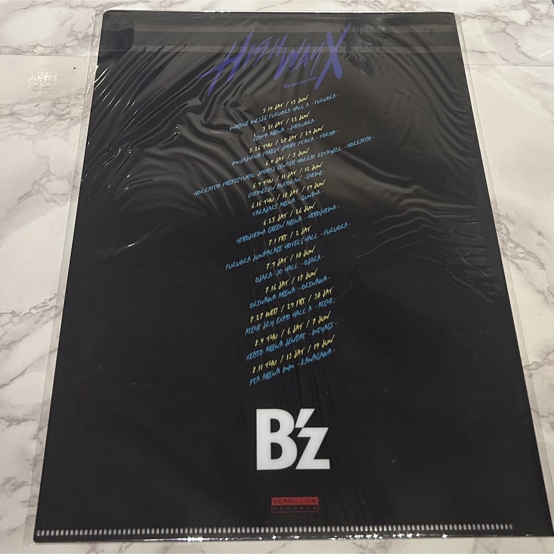 B'z HIGHWAY X クリアファイル エンタメ/ホビーのタレントグッズ(ミュージシャン)の商品写真