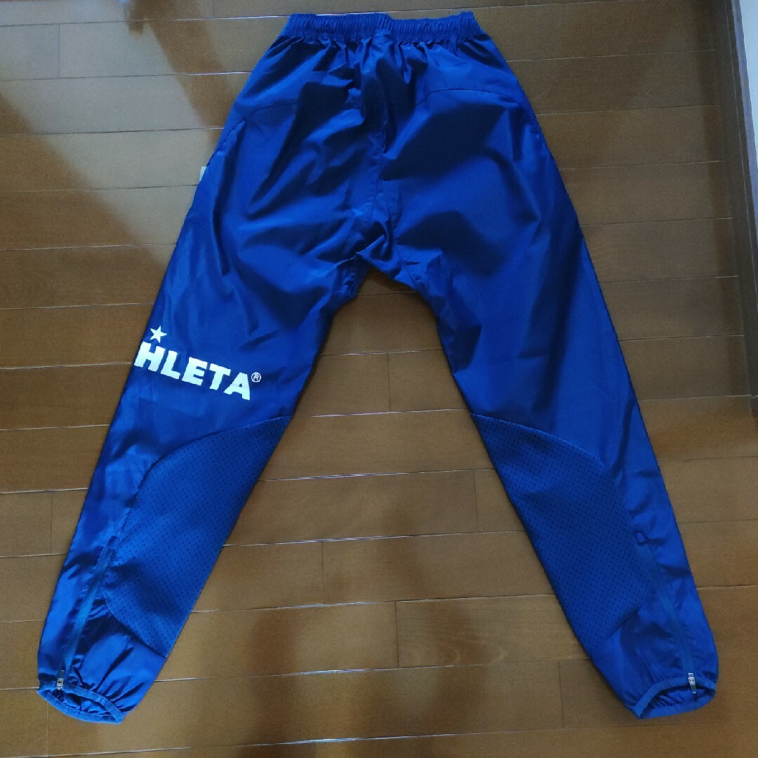 ATHLETA(アスレタ)の未使用　アスレタ　ピステパンツ　150㌢ スポーツ/アウトドアのサッカー/フットサル(ウェア)の商品写真