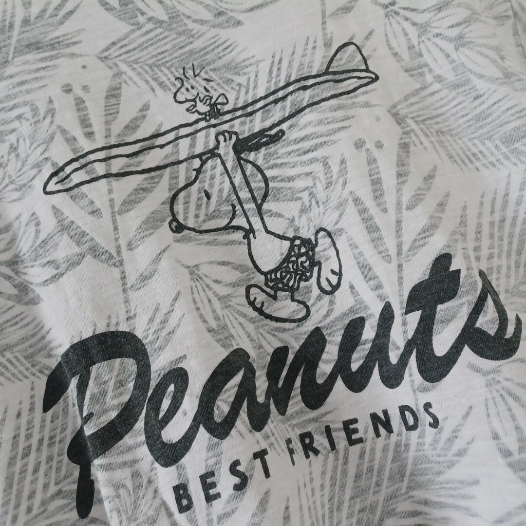 SNOOPY(スヌーピー)のスヌーピー　PEANUTS BEST FRIENDS　Tシャツ レディースのトップス(Tシャツ(半袖/袖なし))の商品写真