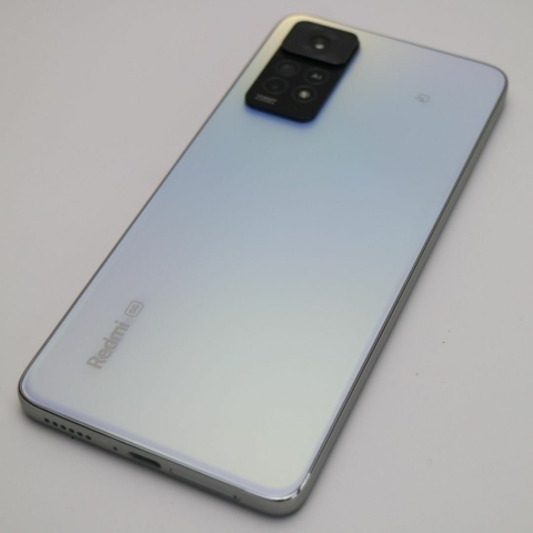 新品同様 SIMフリー Redmi Note 11 Pro 5G ポーラーホワイト M444 スマホ/家電/カメラのスマートフォン/携帯電話(スマートフォン本体)の商品写真