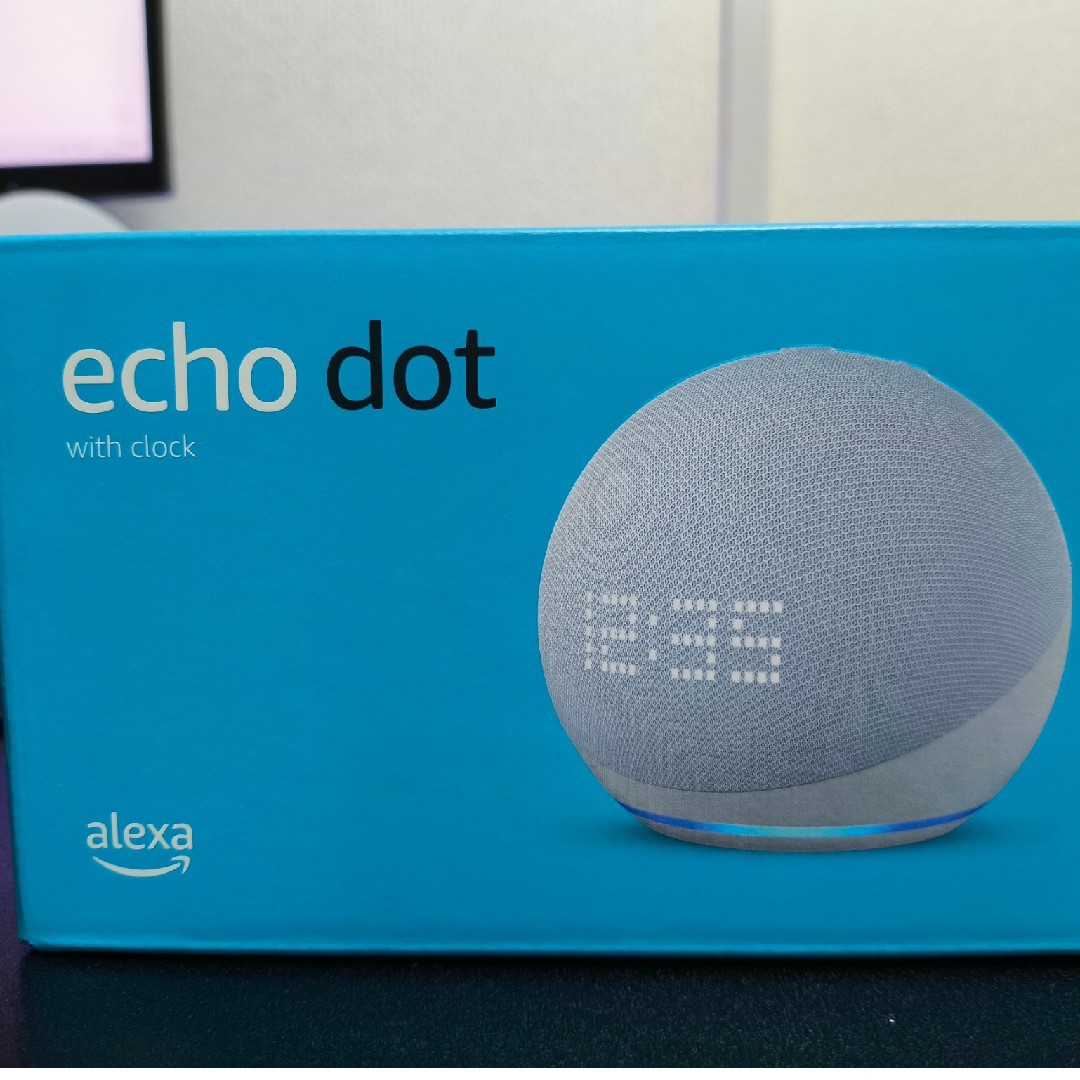 Amazon(アマゾン)のAmazon Echo Dot with clock エコードットウィズクロッ… スマホ/家電/カメラのオーディオ機器(スピーカー)の商品写真